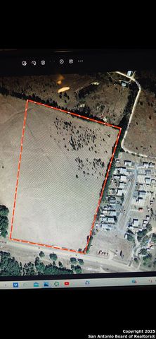 6337 state highway 16, Pipe Creek, TX 78063