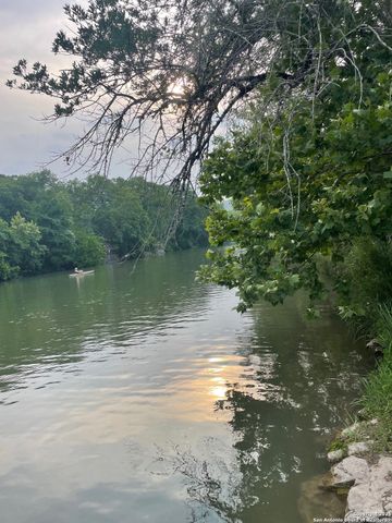 276 Oak Vista, New Braunfels, TX 78132