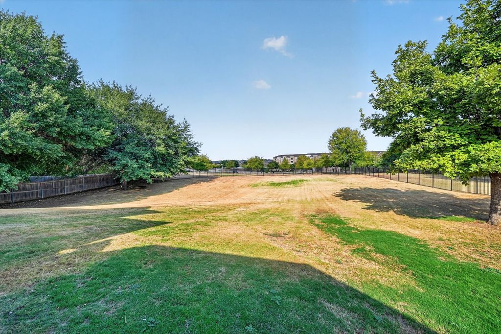 4000 Saturn Street, Flower Mound, TX 75028 — photo 2