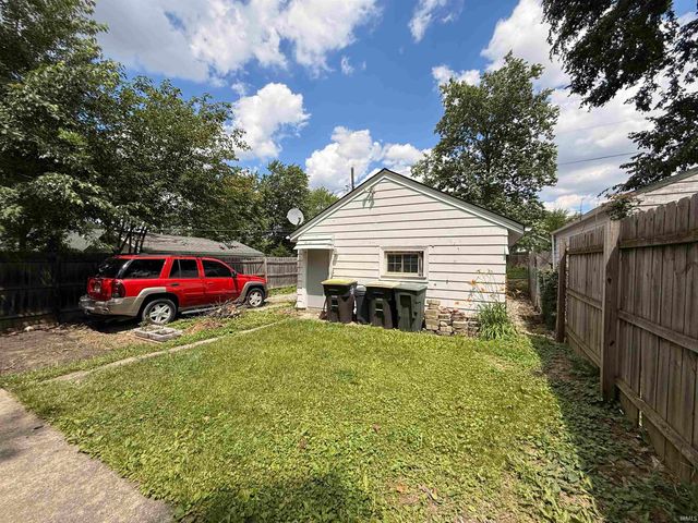 4117 Bowser Avenue, Fort Wayne, IN 46806