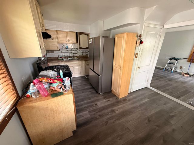 4117 Bowser Avenue, Fort Wayne, IN 46806