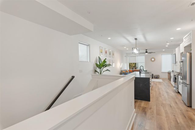 1417 Kramer LN 21, Austin, TX 78758