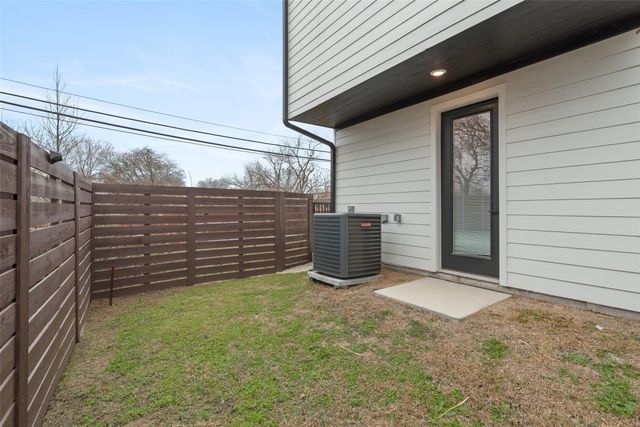 1417 Kramer LN 21, Austin, TX 78758