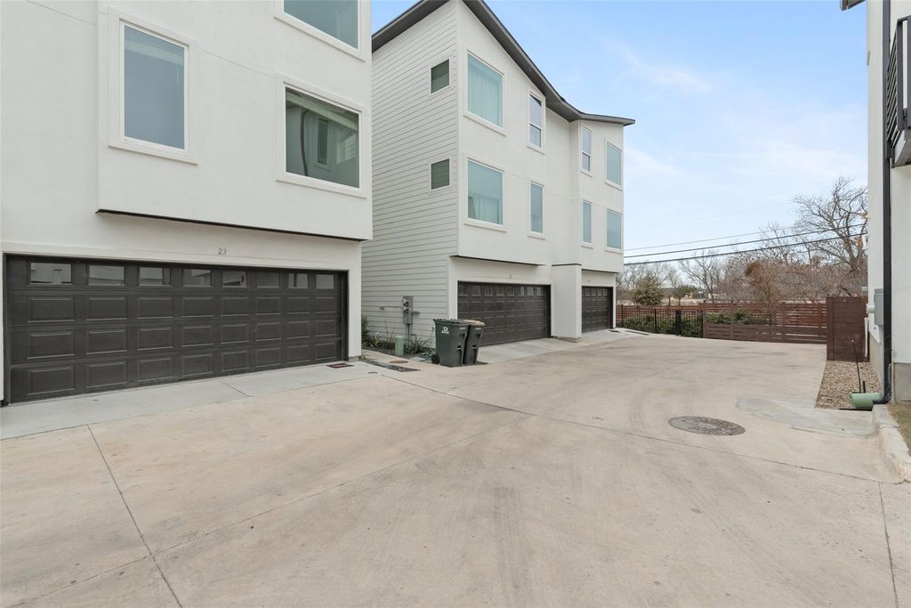 1417 Kramer LN 21, Austin, TX 78758