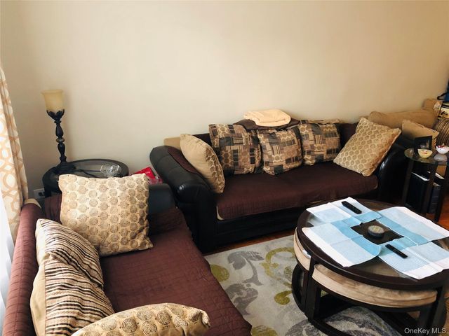 162-01 Powells Cove Boulevard 1M, Whitestone, NY 11357