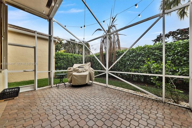 12438 NW 57th Ct, Coral Springs, FL 33076