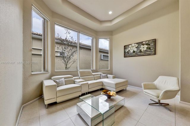 12438 NW 57th Ct, Coral Springs, FL 33076