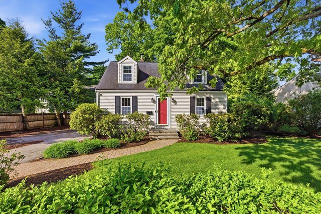 213 Hunnewell Street, Needham, MA 02494