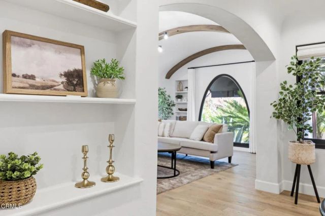 25 Encinal Place, Ventura, CA 93001