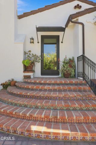 25 Encinal Place, Ventura, CA 93001