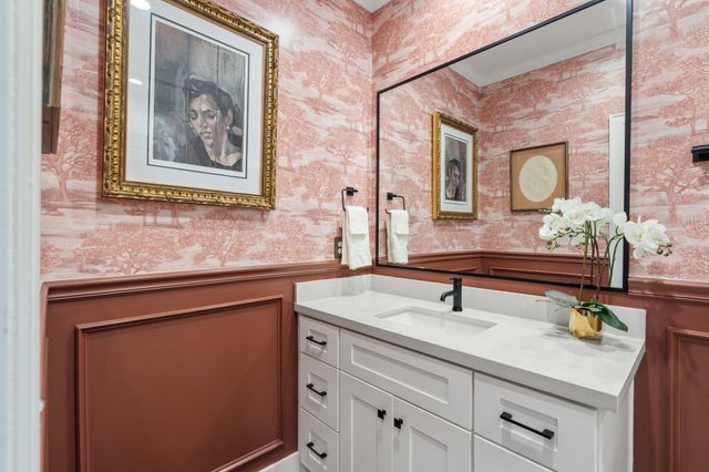 1240 W Bell Street, Houston, TX 77019