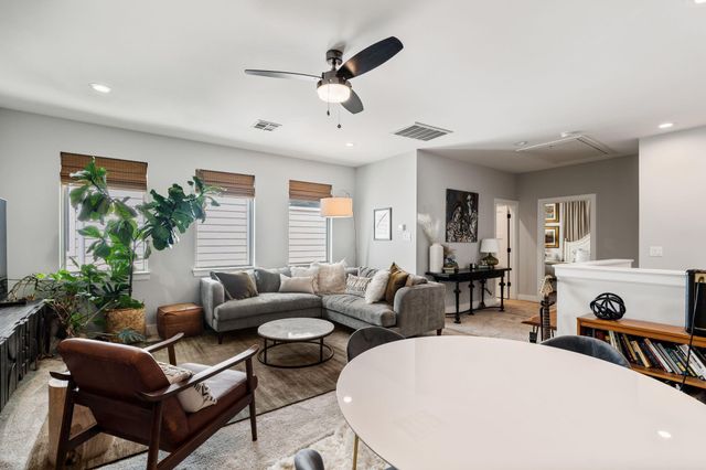 1240 W Bell Street, Houston, TX 77019