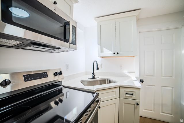 87 W 8710 S, Sandy, UT 84070