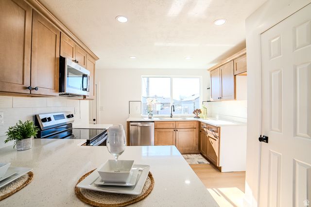 87 W 8710 S, Sandy, UT 84070