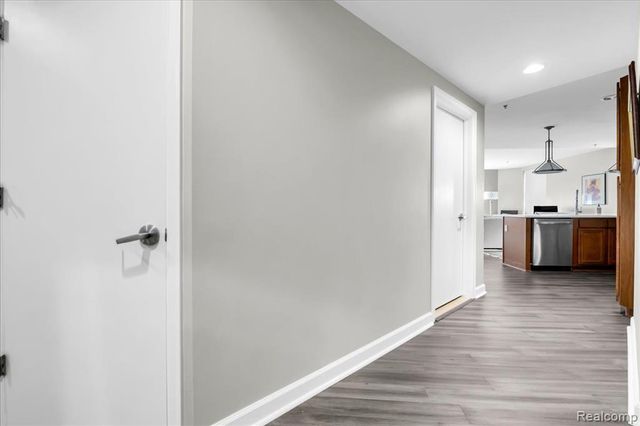 525 W Lafayette Boulevard 11D, Detroit, MI 48226