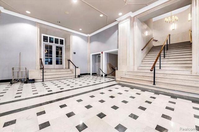 525 W Lafayette Boulevard 11D, Detroit, MI 48226