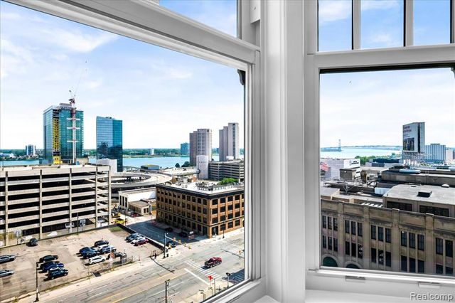 525 W Lafayette Boulevard 11D, Detroit, MI 48226