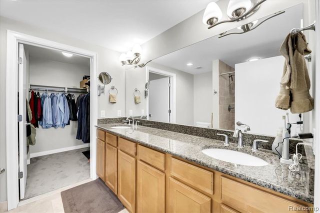 525 W Lafayette Boulevard 11D, Detroit, MI 48226
