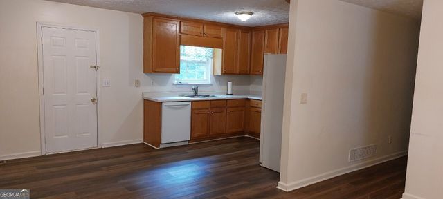 5711 McLeod Street, Lula, GA 30554