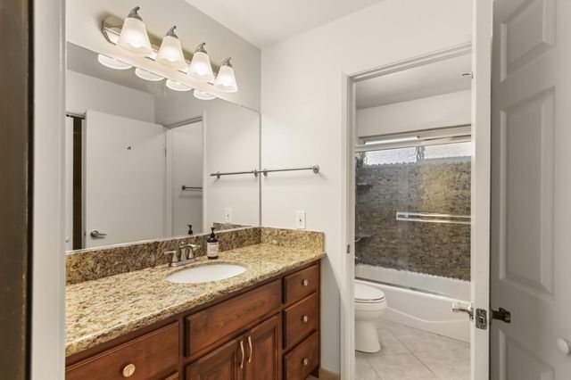 5883 Kahara Ct, Sacramento, CA 95822