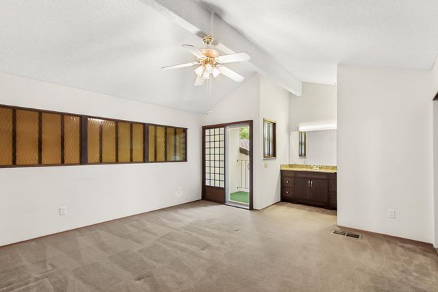 5883 Kahara Ct, Sacramento, CA 95822