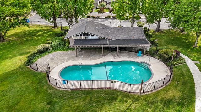 5883 Kahara Ct, Sacramento, CA 95822