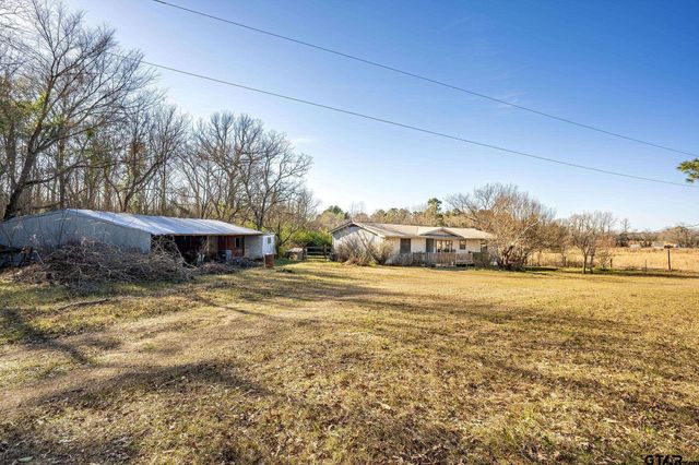 8439 Hyena RD, Gilmer, TX 75644