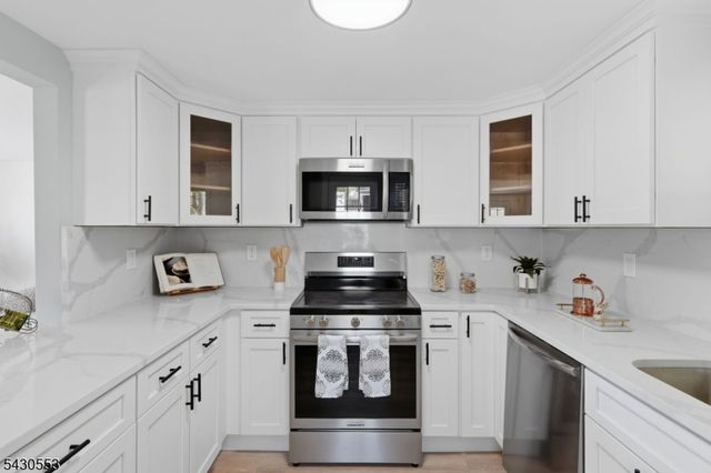45 W Shawnee Trl, Jefferson Twp., NJ 07885