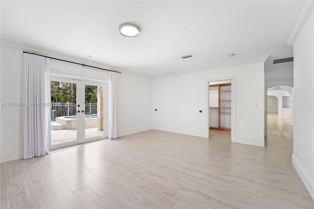 10640 SW 61st Ave, Pinecrest, FL 33156