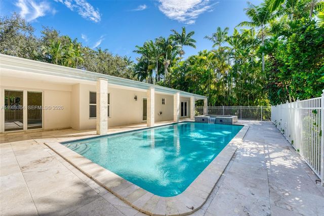 10640 SW 61st Ave, Pinecrest, FL 33156