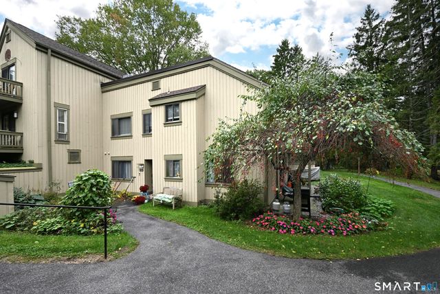 496 Heritage Village A, Southbury, CT 06488