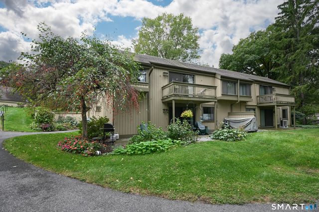 496 Heritage Village A, Southbury, CT 06488