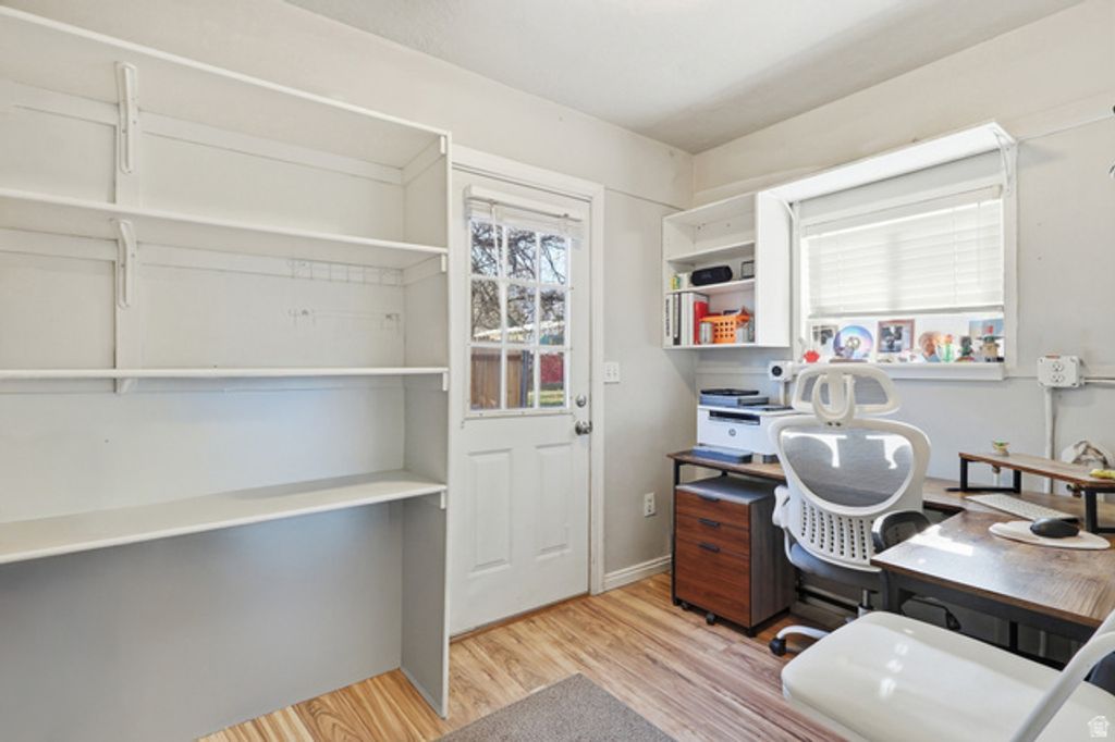 Image 14 of property listing at 454 N 400 E, Logan, UT 84321