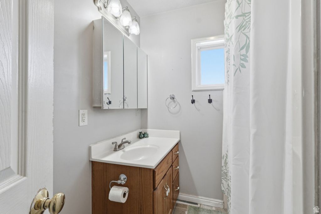 Image 18 of property listing at 454 N 400 E, Logan, UT 84321