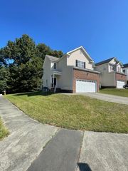 4201 Beacon Crest Way, Raleigh, NC 27604