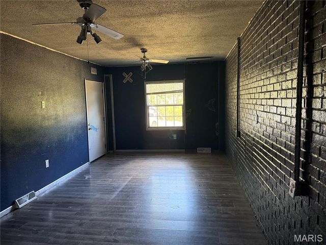 2640 Highway H, Sullivan, MO 63080