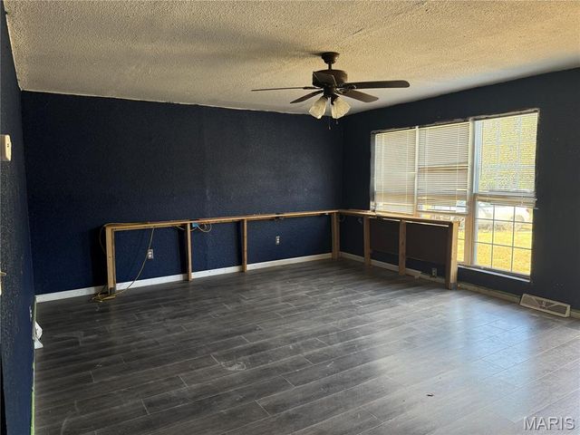 2640 Highway H, Sullivan, MO 63080