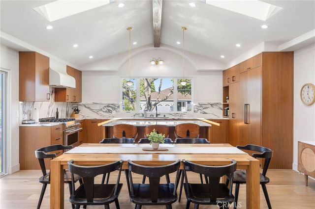 4001 Elm, Long Beach, CA 90807