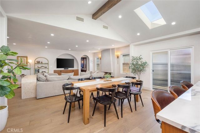 4001 Elm, Long Beach, CA 90807
