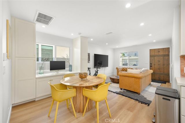 4001 Elm, Long Beach, CA 90807
