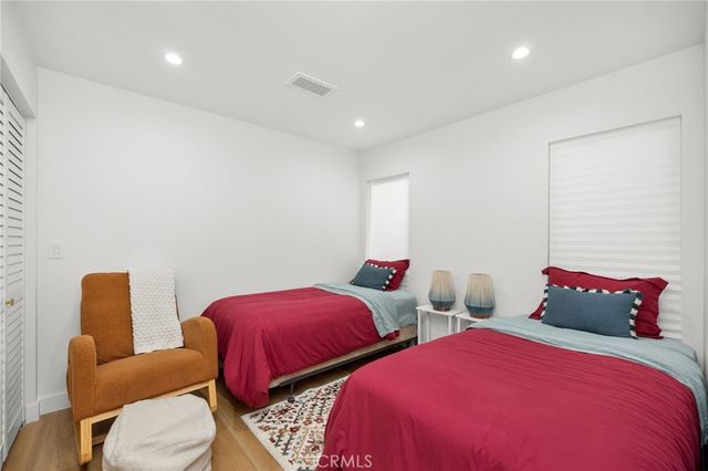 4001 Elm, Long Beach, CA 90807