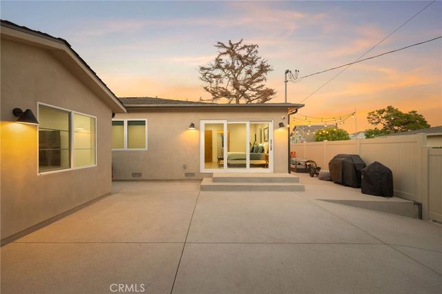 4001 Elm, Long Beach, CA 90807