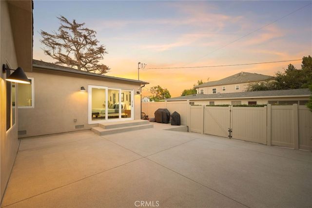 4001 Elm, Long Beach, CA 90807