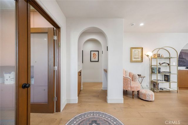 4001 Elm, Long Beach, CA 90807