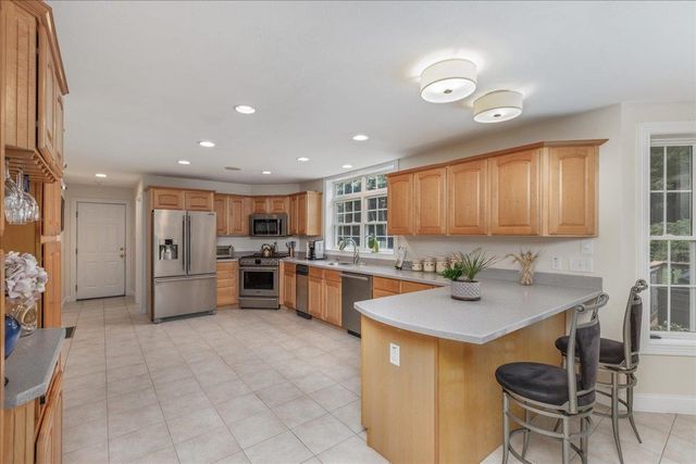 1049 Bridge Street, Pelham, NH 03076