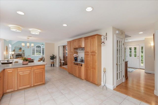 1049 Bridge Street, Pelham, NH 03076