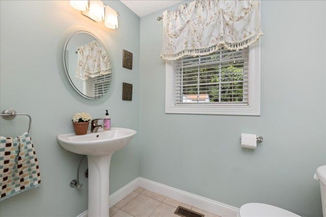1049 Bridge Street, Pelham, NH 03076