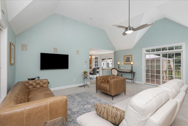 1049 Bridge Street, Pelham, NH 03076