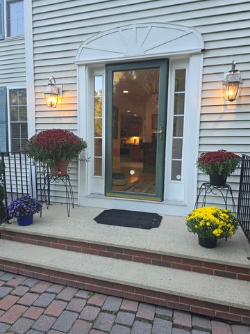 1049 Bridge Street, Pelham, NH 03076