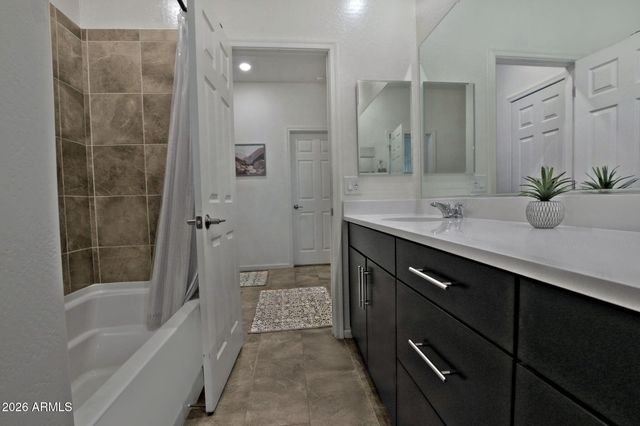 4215 W BRADSHAW CREEK Lane, New River, AZ 85087